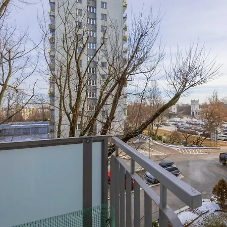 Jasny Z Dwoma Sypialniami I Biurkiem By Renters Apartment *